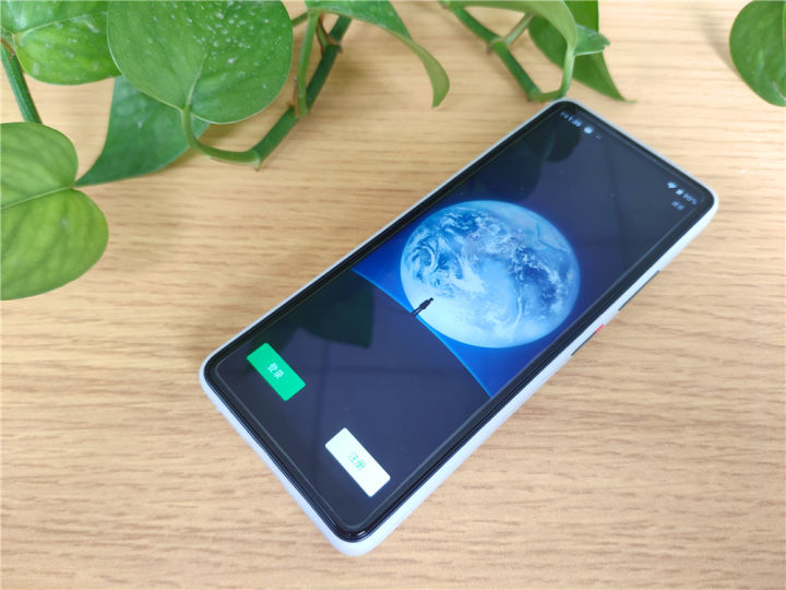 多亲 2 Pro——集学习与时尚为一体的防沉迷学生手机