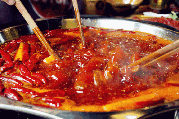 这个午餐肉，100%鲜肉制作，猪肉含量≥90%，真正