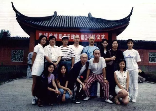 《还珠格格》开播23年后：原来容嬷嬷扎的都是坏人啊