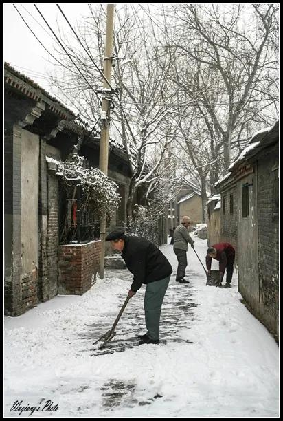 津门网吴强:《光影四九城》之三十八红墙白雪
