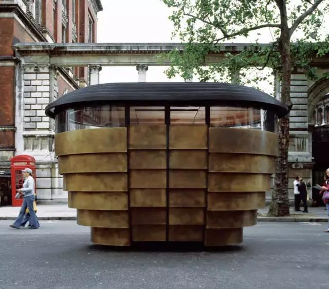 网红建筑沦为"自杀圣地"后被无限期关停