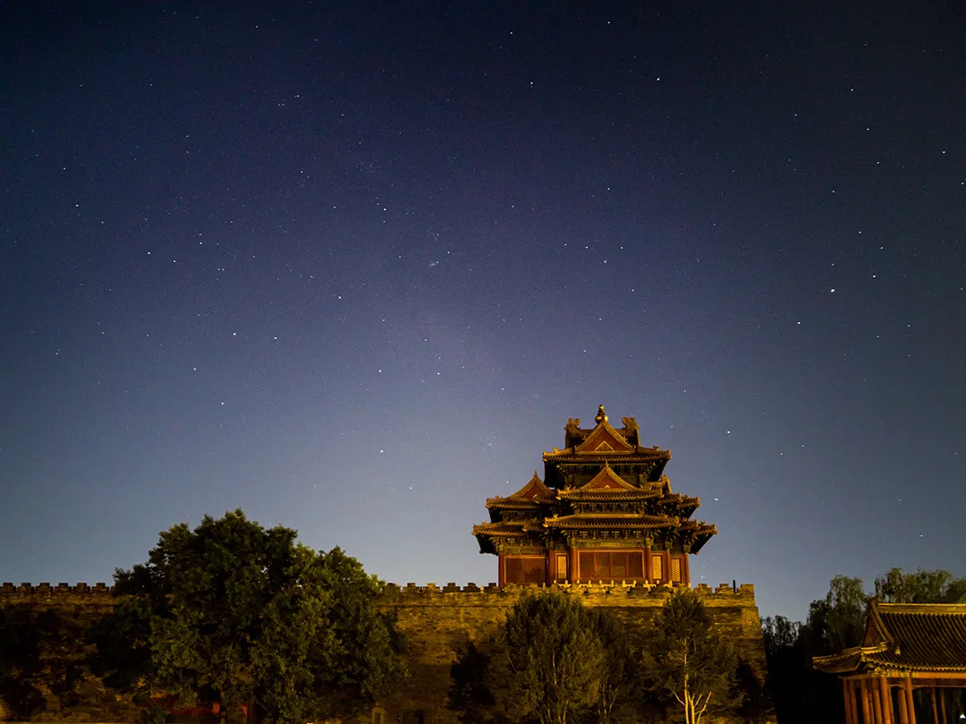 手机夜拍，也只有它能玩出那么多花样