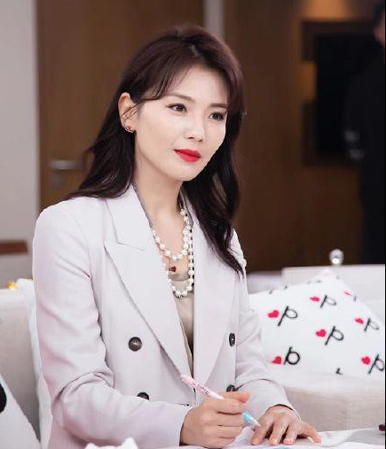 刘涛直播被骂，飞天茅台降价1500，却被质疑五千