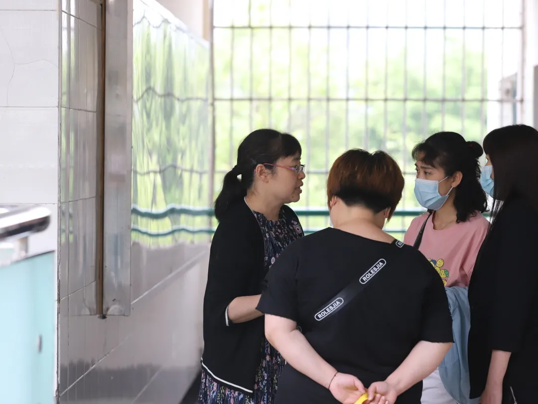 走进南小 见证成长丨天府新区南湖小学2021春家长开放日活动