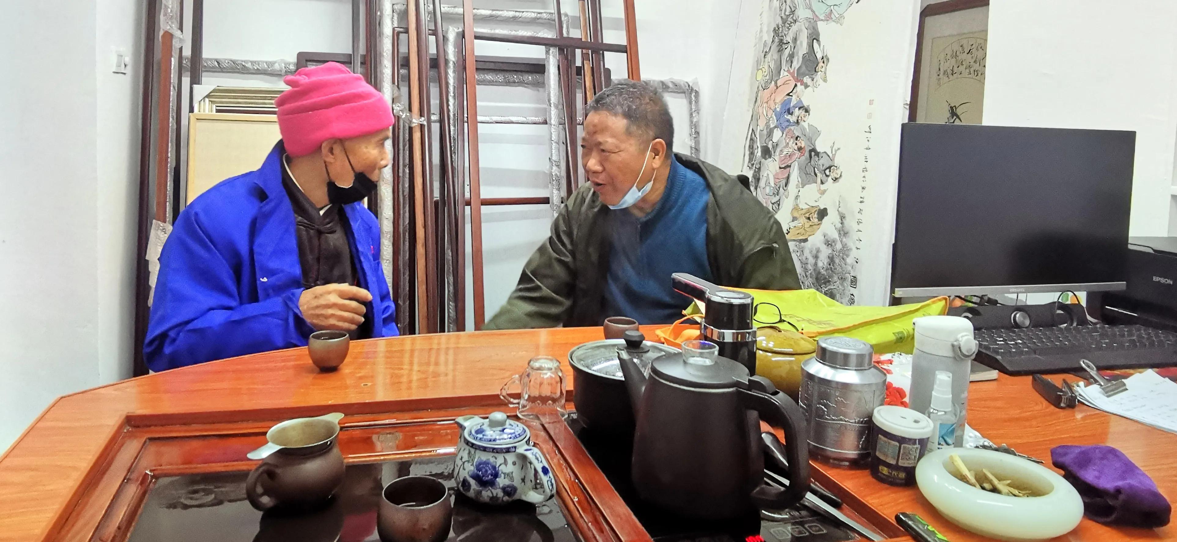 阳春不愧是 江西文坛长青树  论个人风格他的 作品和为人尽显赣南客家风骨！