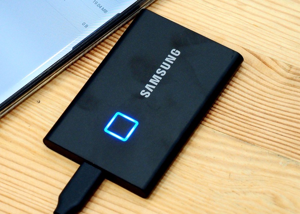 小巧、高效能SSD ，三星 Samsung Portable SSD T7 |硬核测评