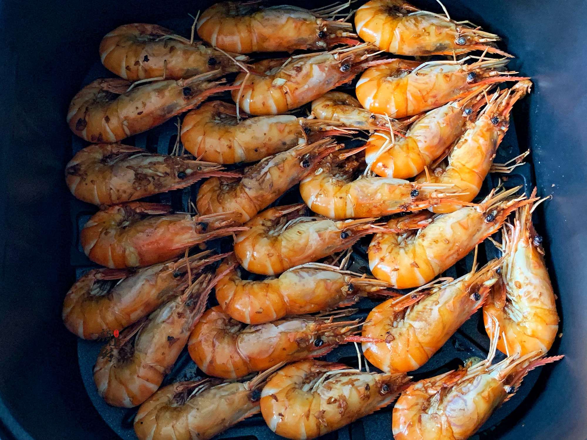 大虾新吃法，不加一滴油，一出锅香到口水都流出来了