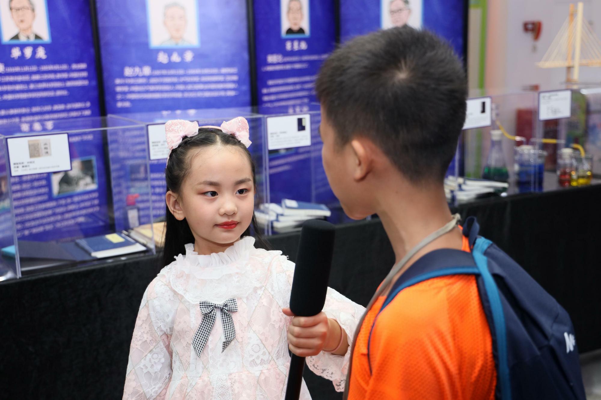 中国科技简史展览在深圳举办 鼓励青少年探索星辰大海