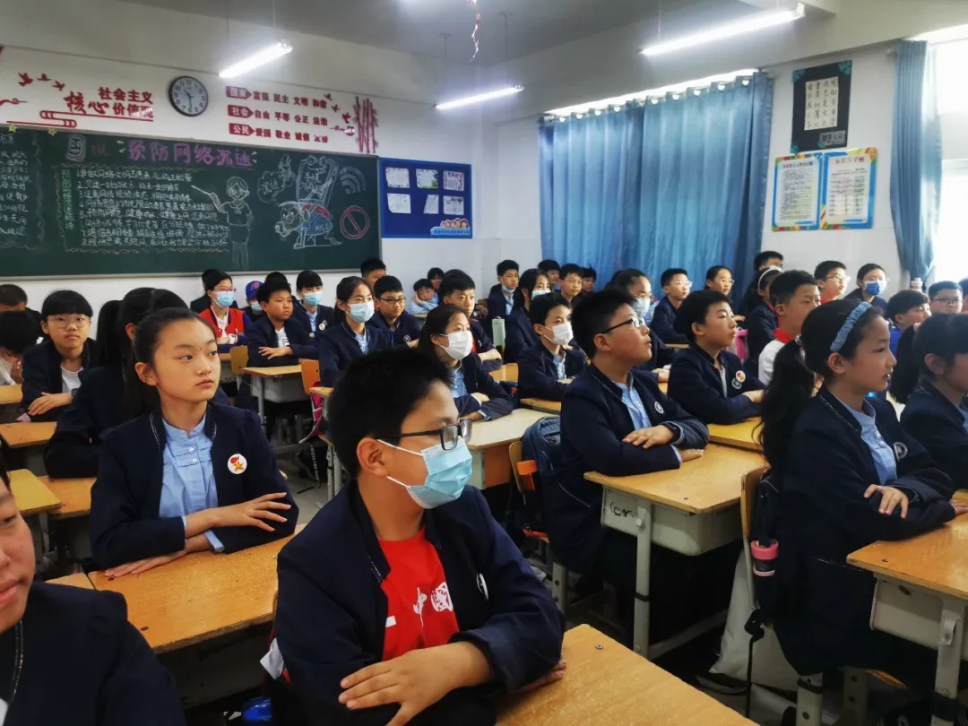 郑州市郑东新区康平小学怎么样?健康从“真心”开始(图4)