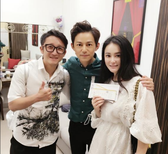 邹市明三儿子出生地曝光？网友：出生在香港，