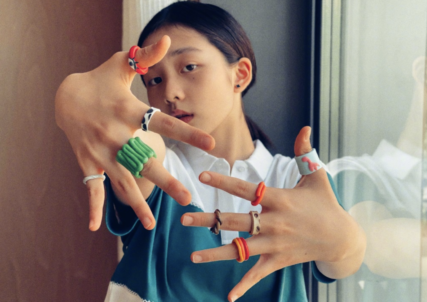 孫莉曬女兒自製戒指，多多伸手大方展示，心靈手巧被讚全能隨黃磊