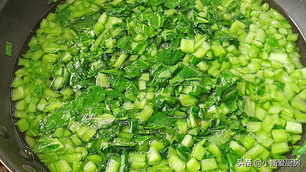 图片[6]-教你“素炒大叶青菜”的做法 是一道口味清淡 好吃下饭的一道菜-起舞食谱网