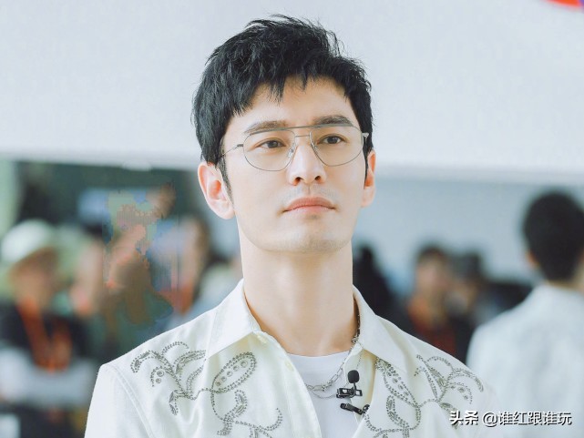 黄晓明杨幂杨紫，都已删除和赵薇有关的所有发文