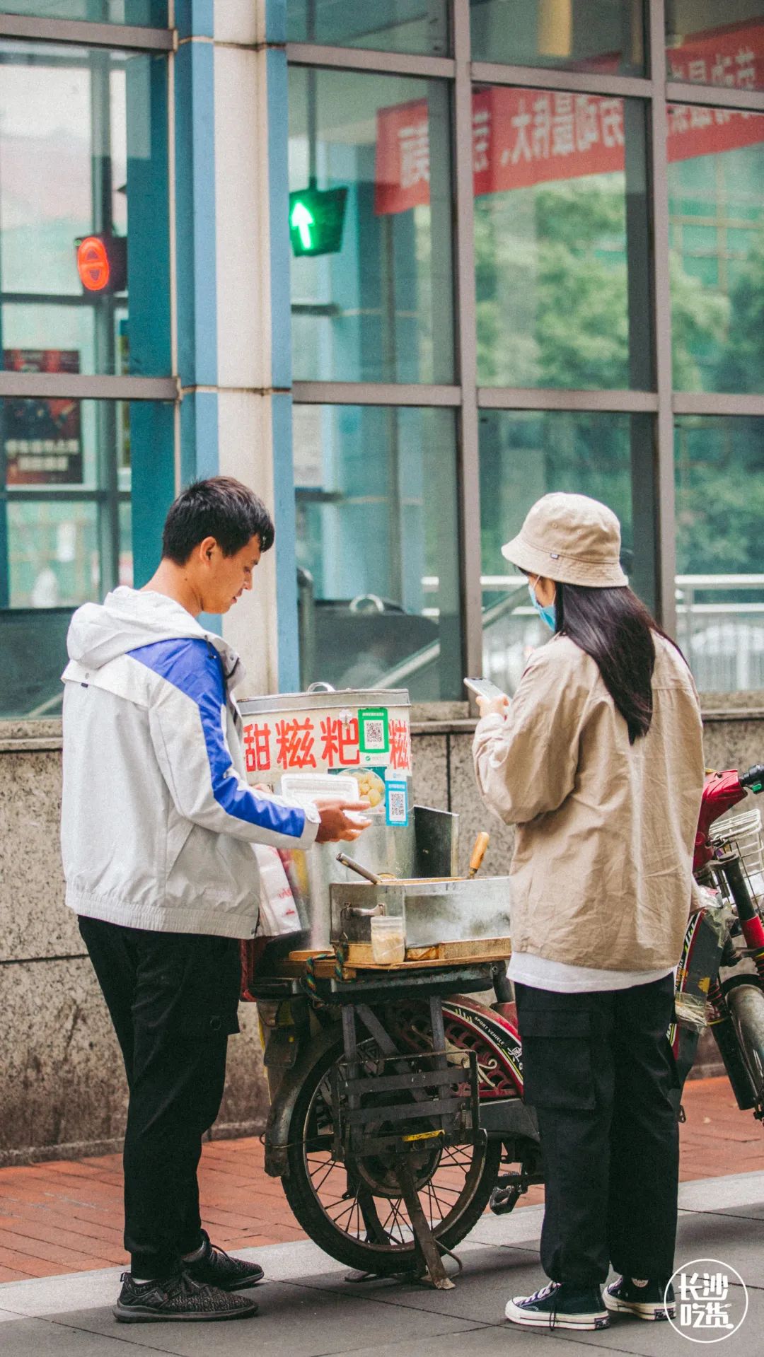 长沙最美劳动者纪实：摆摊商贩高温下的坚守