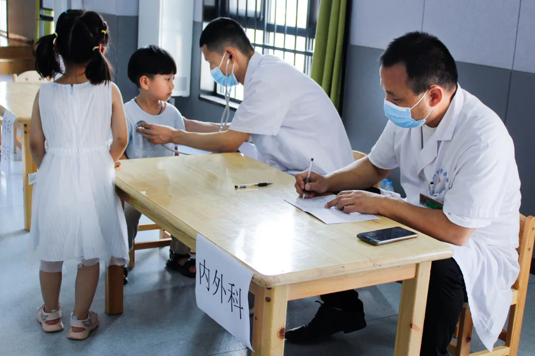 高新区汇爱幼稚园丨体检护航,儿保同行!年度体检日顺利进行