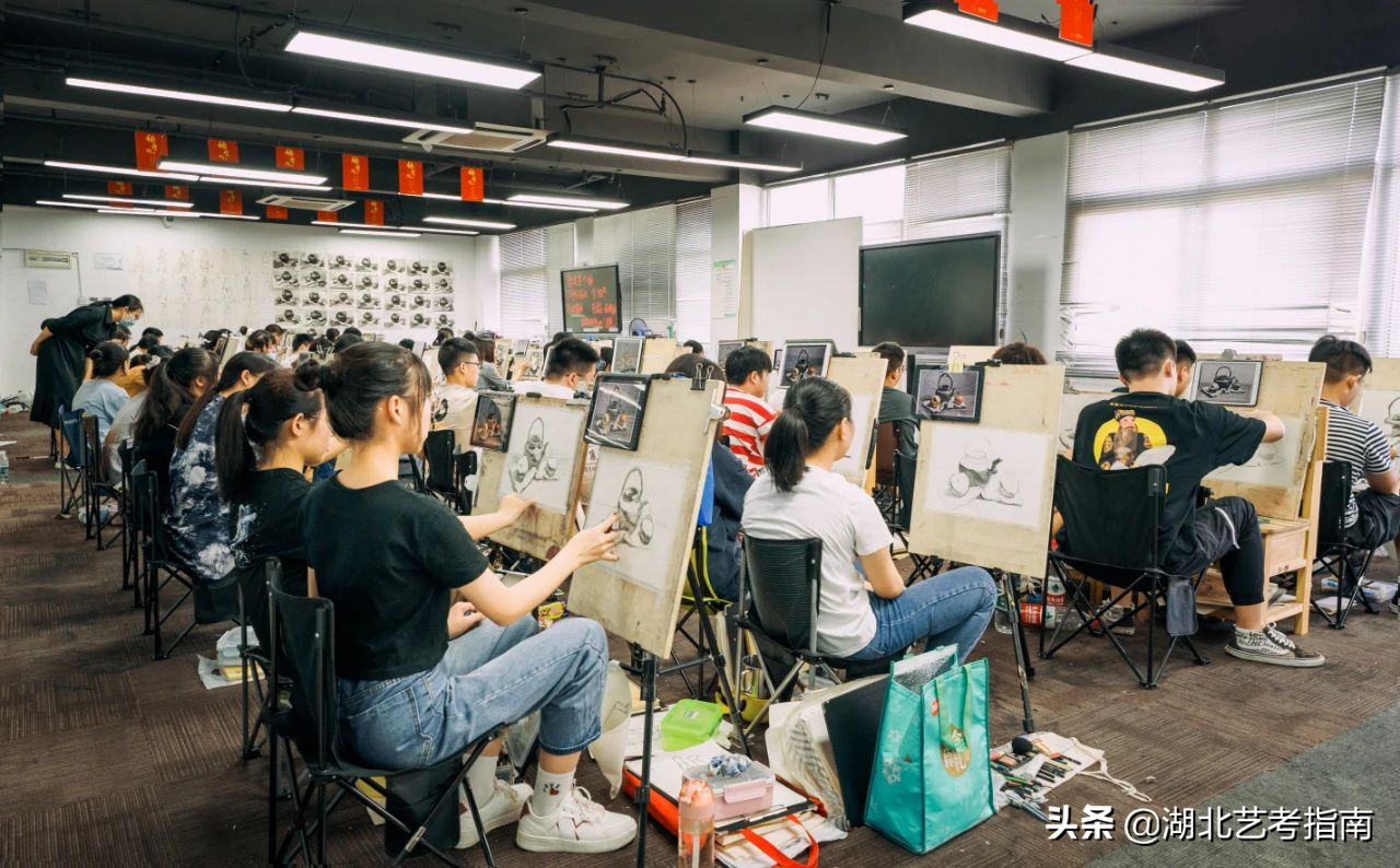 五一期间，传奇求索画室求学活动