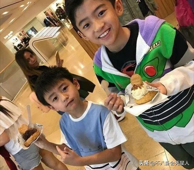 张柏芝谈三个儿子性格不同，大儿子才华很像谢霆锋，小儿子比较凶