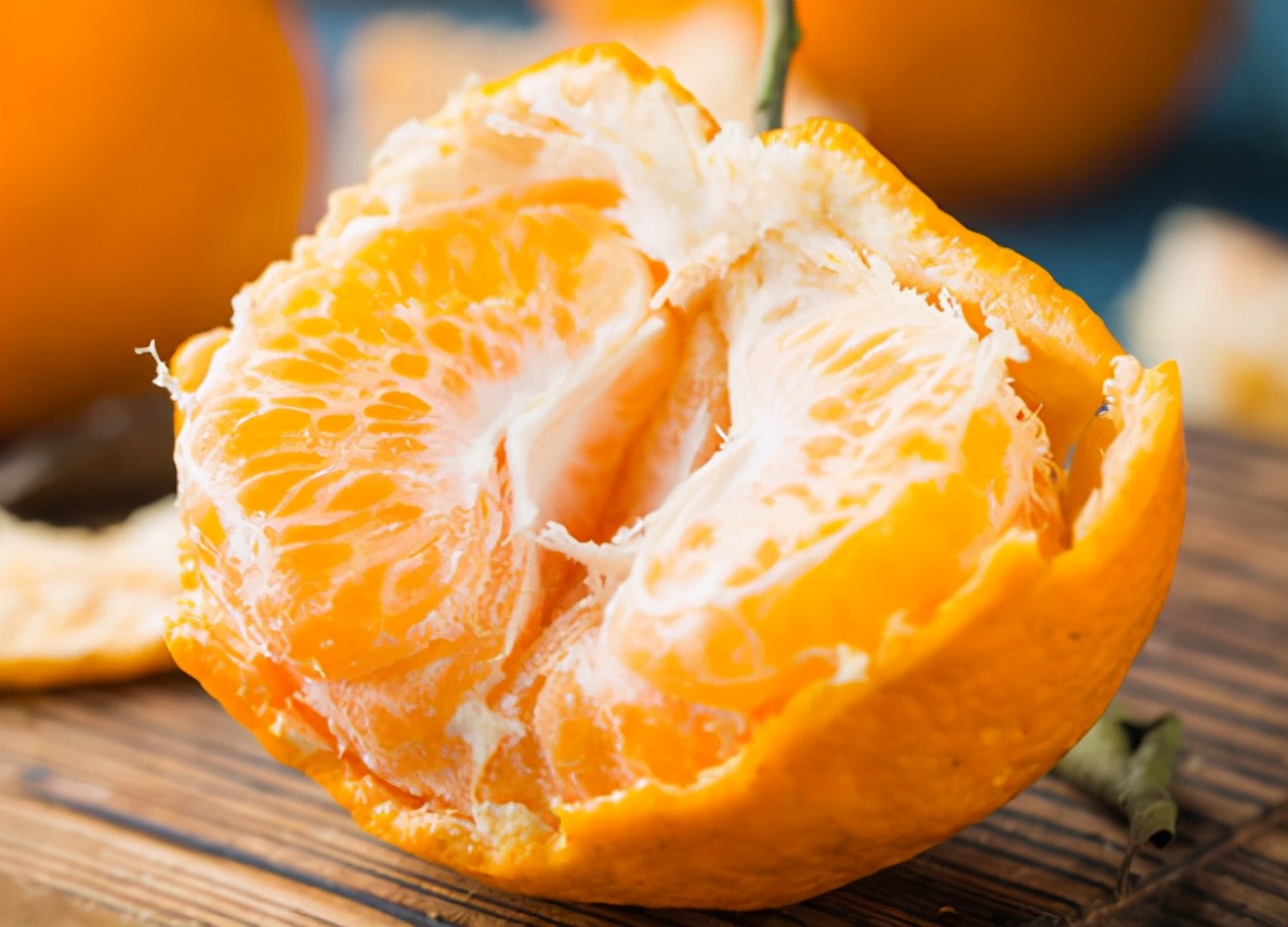 買醜橘，硬的軟的哪種好？ 教您4招挑選技巧，容易買到香甜多汁的