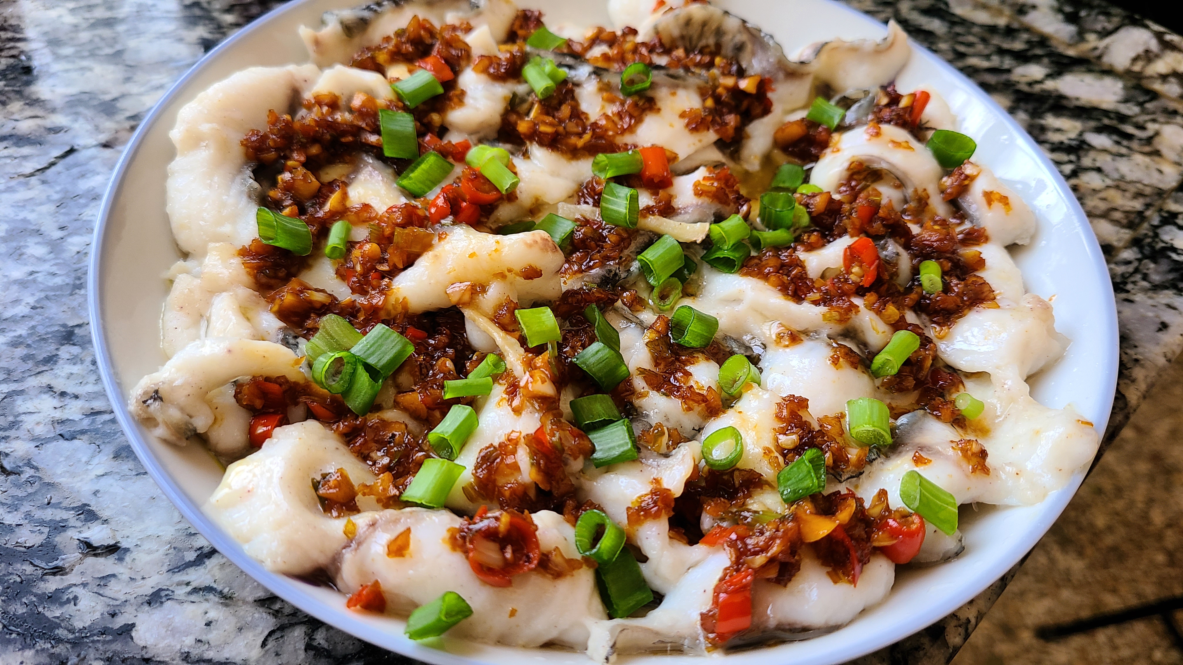 蒜香魚片，又香又好吃的一道家常菜，味道鮮美，值得一吃