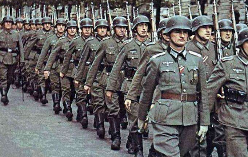 如果爆发战争，14亿中国人各捐100元能打几天？答案意想不到