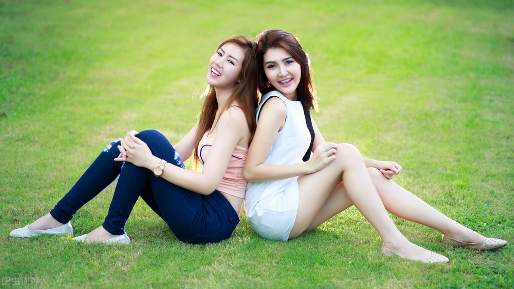 青春少年的初恋，竟然和离婚女人过夜图片