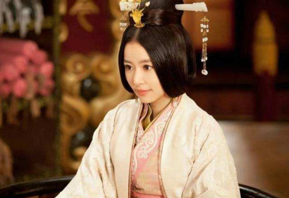 新婚3月丈夫外出打仗，妻子在家苦等2年多，才知