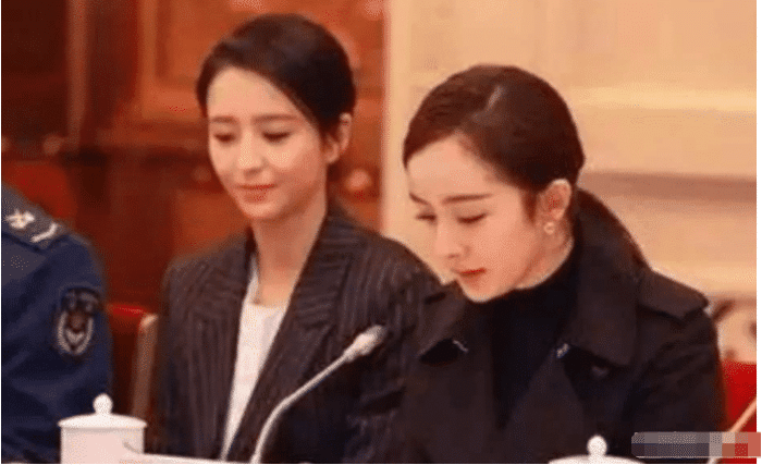 ​人民大会堂不许化妆，明星也素颜参加：看到真实模样你认识几个