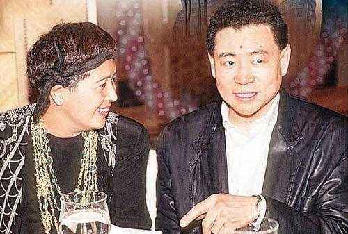 1989年，李嘉欣半夜给刘銮雄原配打电话，接连