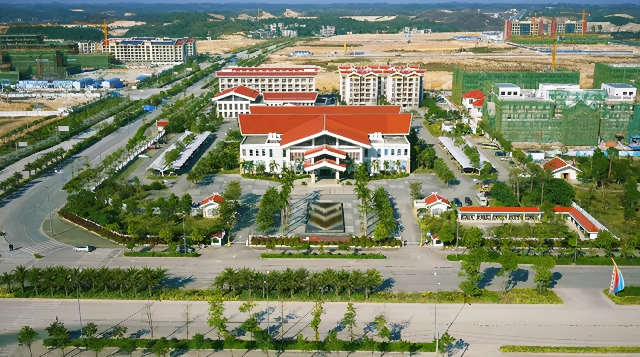 中马钦州产业园区：产业新城规模扩版 发展进入快车道