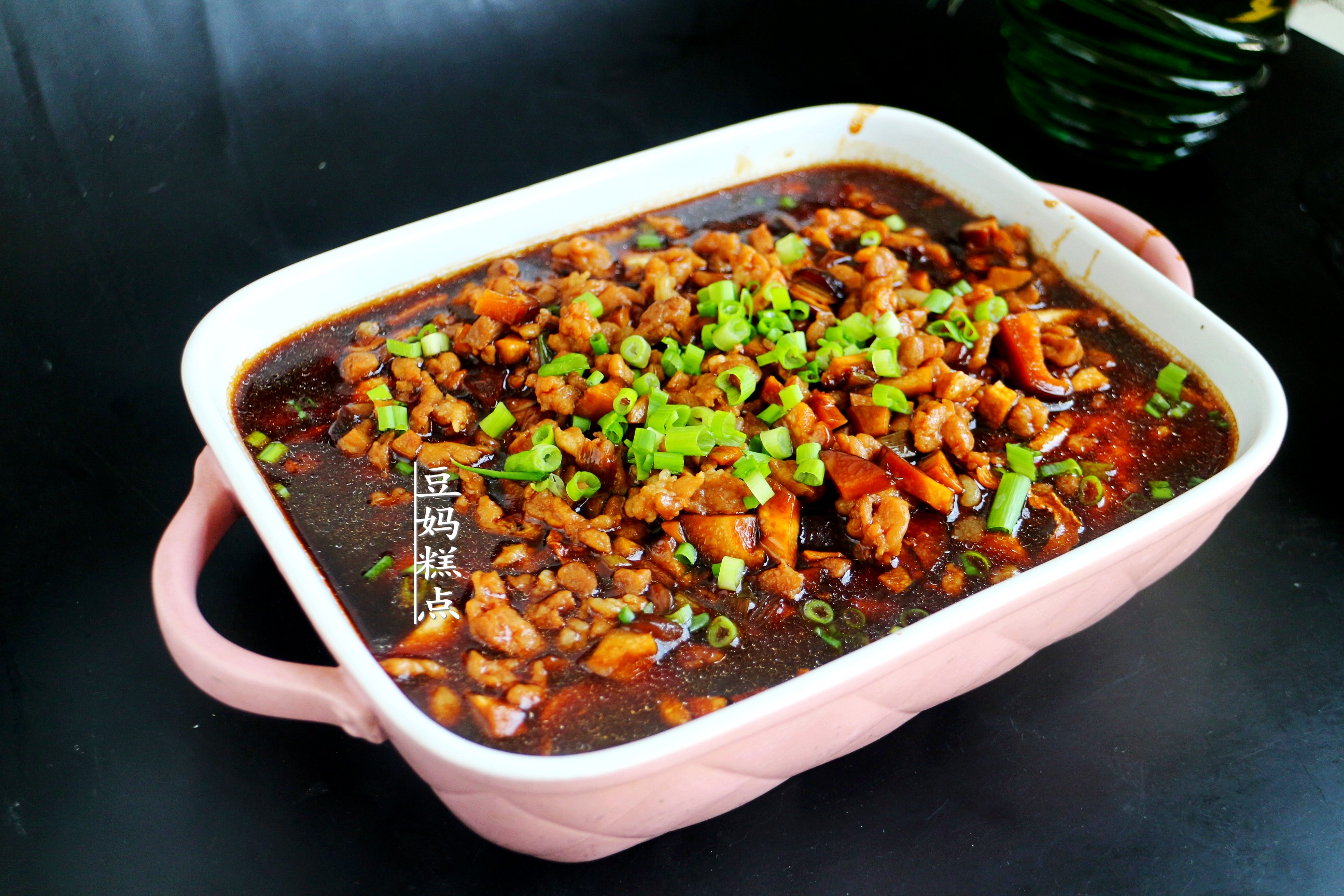冷天，豆腐和雞蛋一起蒸，簡單又營養，孩子連吃2碗米飯