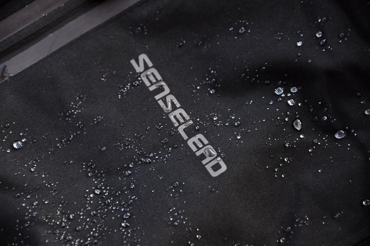 有效应对户外多种天气，SENSELEAD三合一冲锋衣