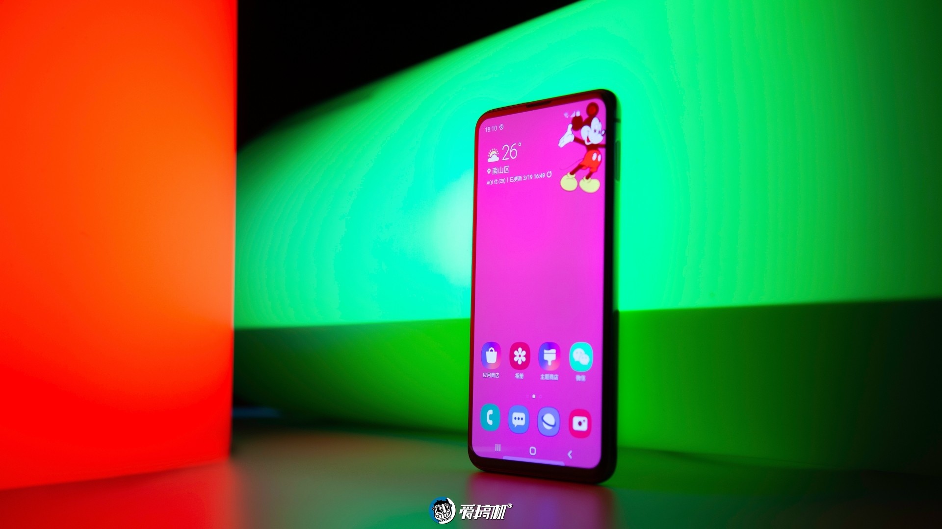 三星Galaxy S10e图赏：触感极好的小屏旗舰