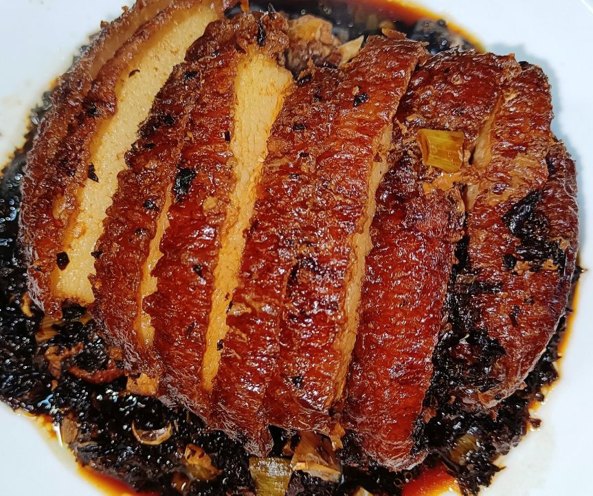 梅菜扣肉 最簡單家常的做法 軟糯鮮香 簡直比酒席上的還好吃 資訊咖