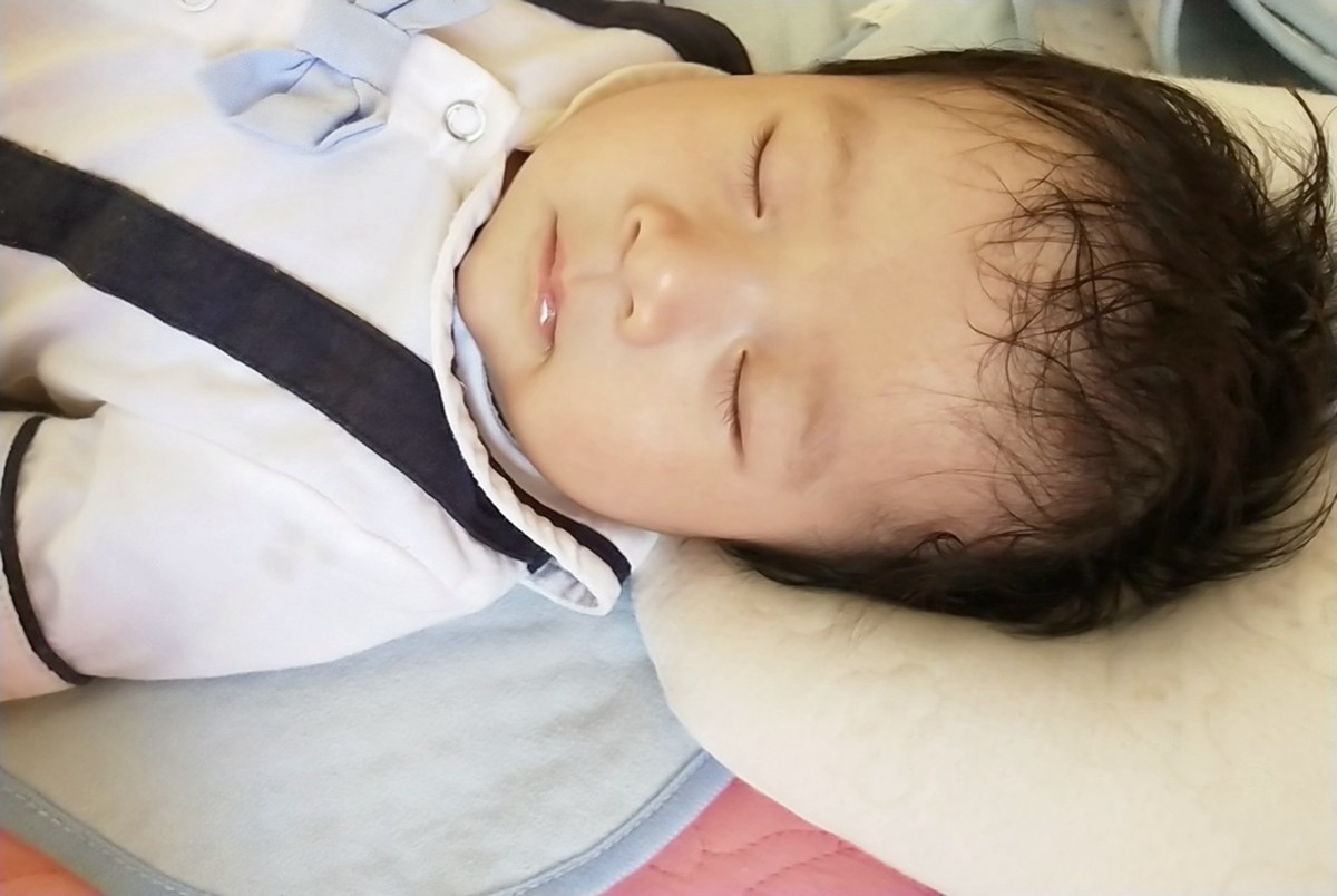 不同年龄段的孩子几点睡，睡多久？新出炉的儿童睡眠时间表告诉你