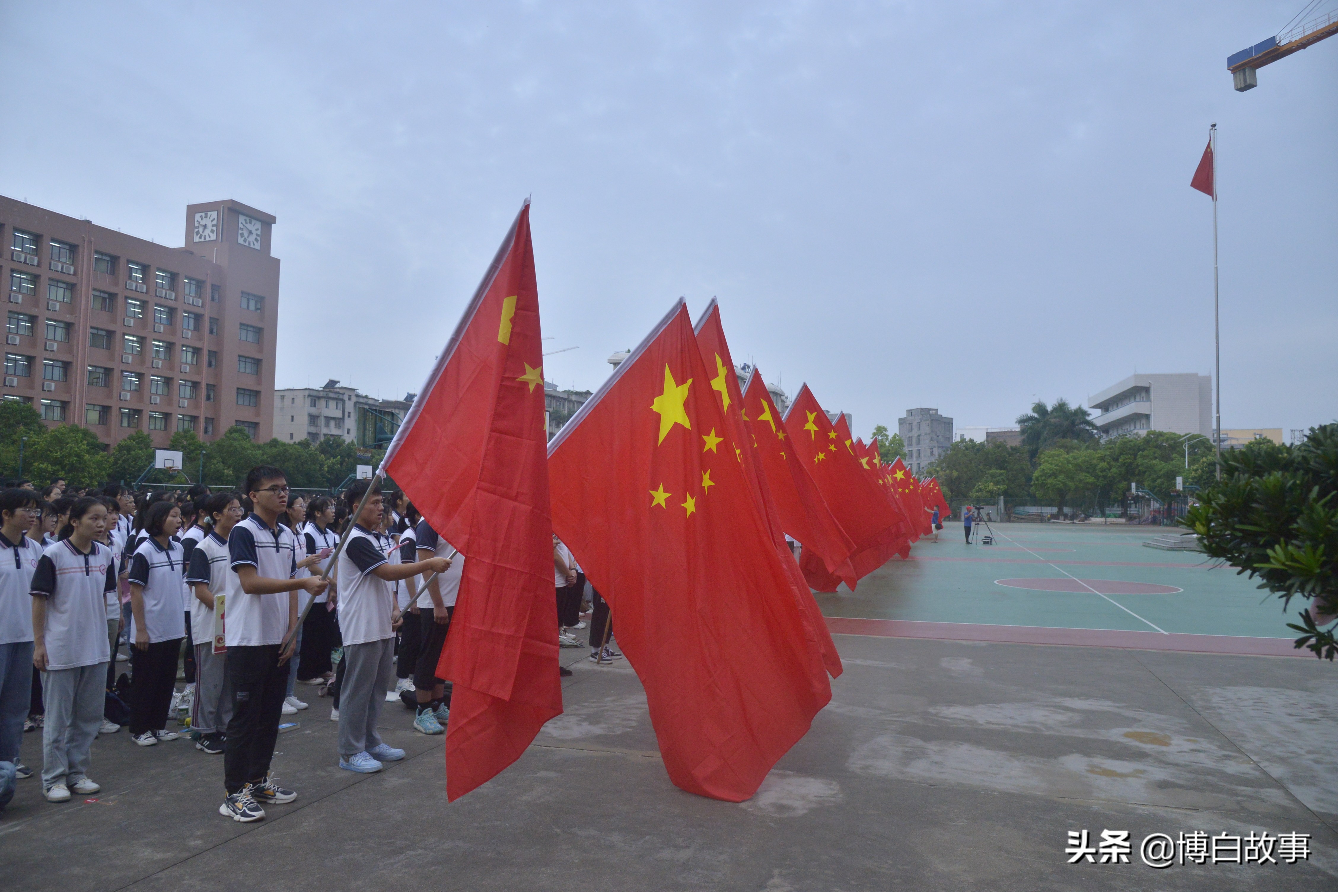 博白县中学隆重举行国庆72周年活动(图12)