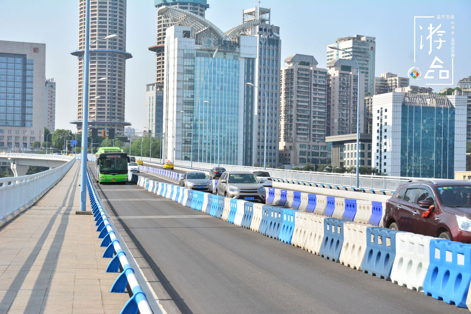 寻找重庆的“龙脊”，妄图从菜园坝大桥抄近路，抵达之前先中暑了