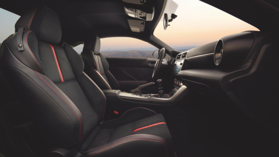 斯巴鲁BRZ新老对比：二线城市的专属福利？