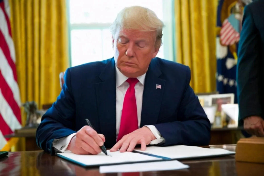 誰讓你關鍵時刻慫了呢？ 科技不能慫，芯片不能慫，中國破壁人