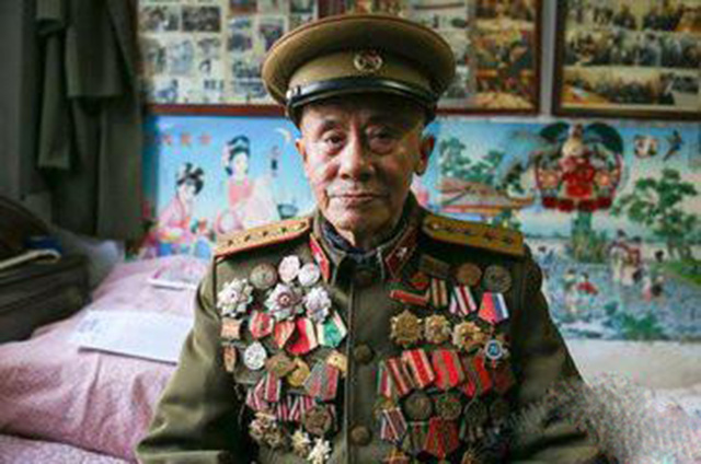 95岁抗战老兵自杀，曾毕业于黄埔军校，背后故事令人痛心