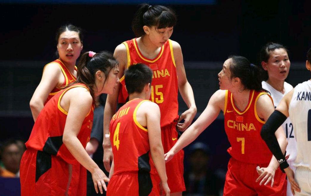 中国女篮后继有人 2米26小将练球5年基因强大 父母为运动员 足球心水论坛