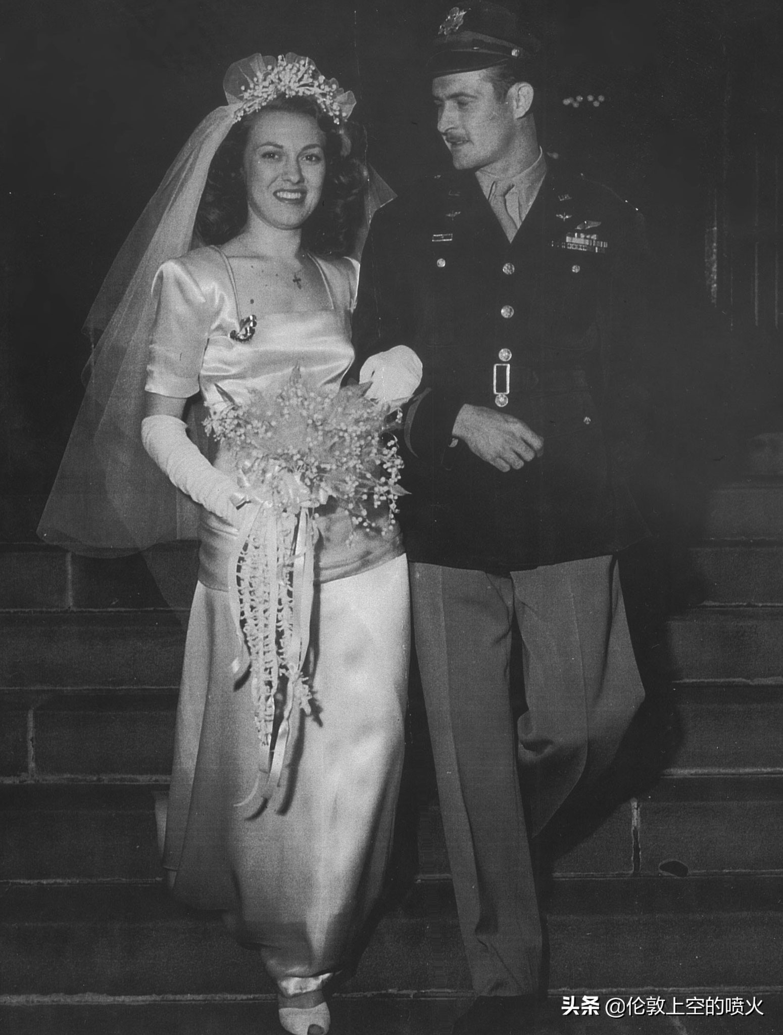 打完德意日的美国陆航王牌，打下友机，却救下