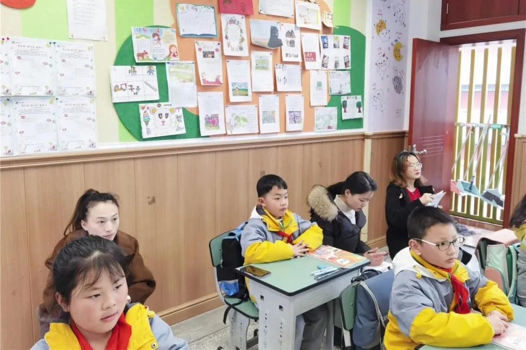 双流区实验小学外国语学校语文组常规教研活动