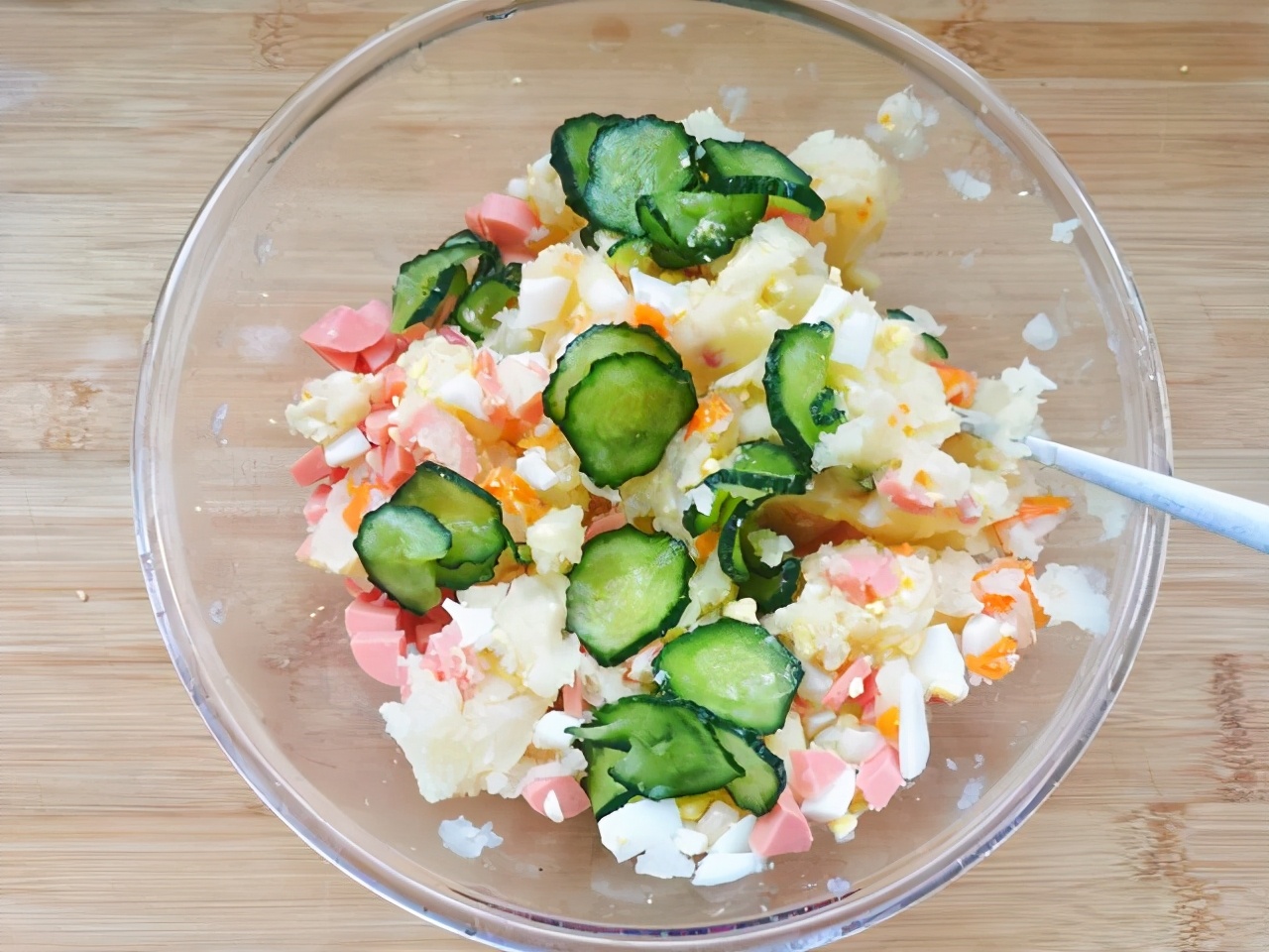 夏季，这食材炒着吃不如蒸着吃，颜值味道不输西餐厅，常吃不怕胖