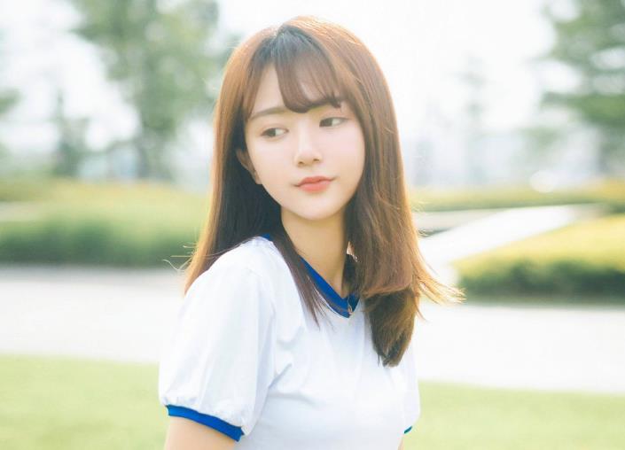 出轨女人回忆：出轨后，会有4种异常表现，最害怕老公问这个问题