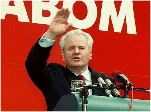 美國製裁米洛舍維奇和薩達姆，為何杜特爾特反美，卻安然無恙？