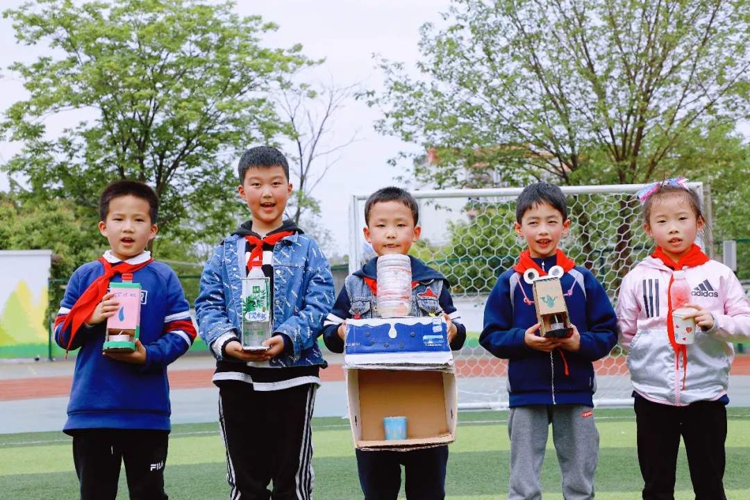 玩转科技节，开广好奇心——天府新区华中附小首届科创节活动