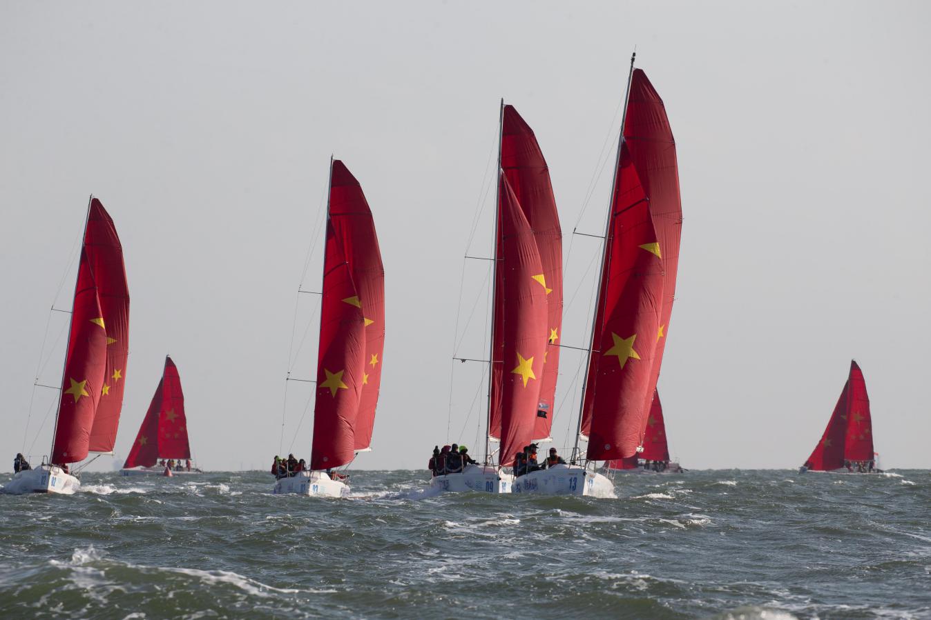 "河港杯"冬季帆船冠军挑战赛在秦皇岛国际旅游港举办