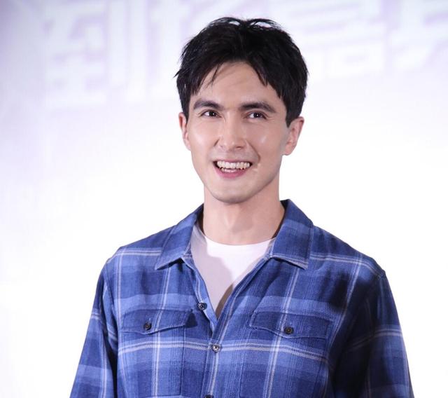 曾是快递员的他被杨幂一眼相中，30岁出道，如今红的一塌糊涂