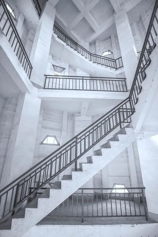 这些大学太美了！网友哭着想重回高考，你最喜欢哪一个？