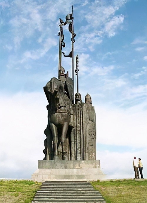 涅夫斯基臣服于蒙古人，为什么还是俄罗斯人的民族英雄？